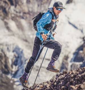 Νέο FKT από τον Tyler Andrews στο Manaslu!